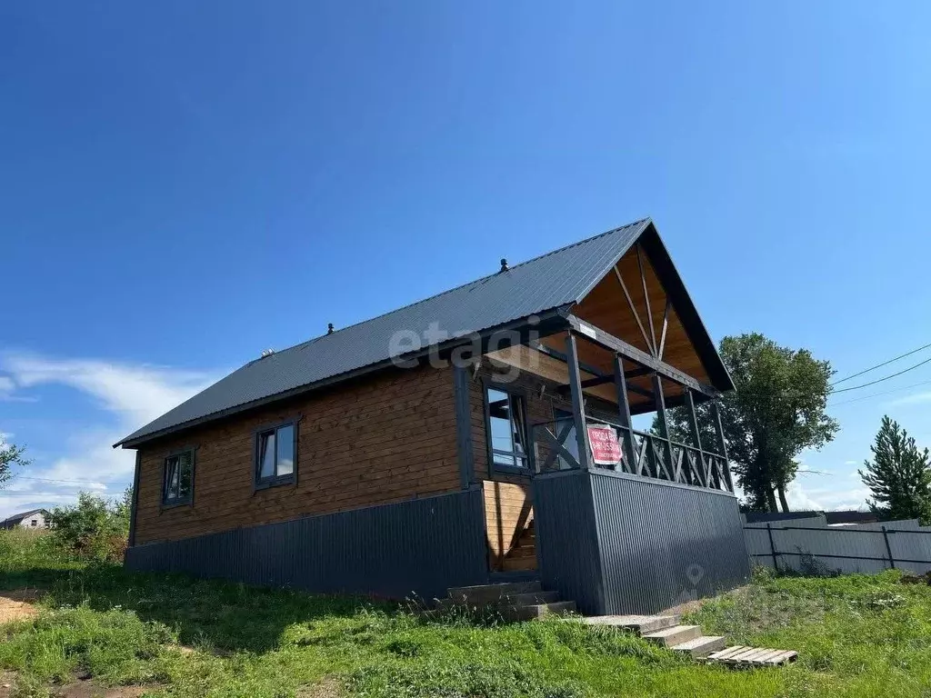 Дом в Башкортостан, Иглинский район, Акбердинский сельсовет, с. ... - Фото 0