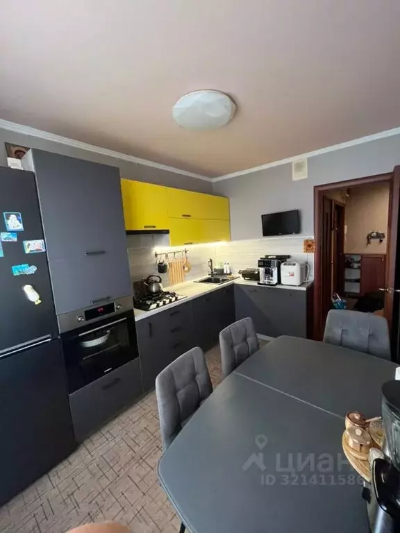 3-к кв. Татарстан, Нижнекамск ул. Бызова, 14 (66.2 м) - Фото 0