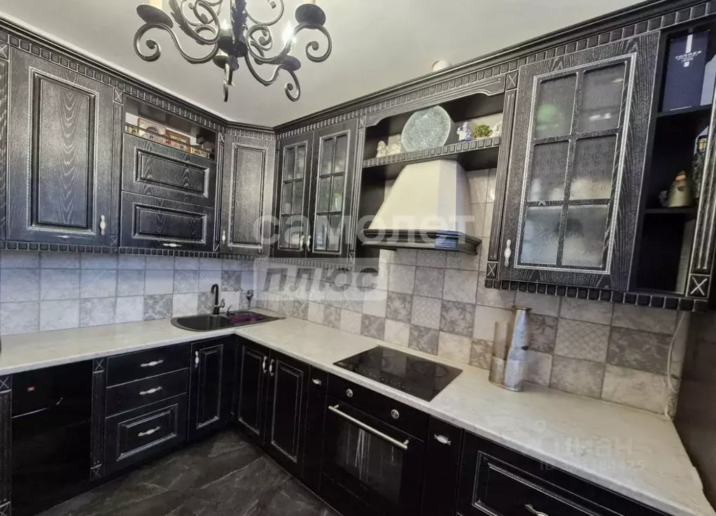 3-к кв. Калужская область, Калуга пер. Хрустальный, 27 (75.1 м) - Фото 0