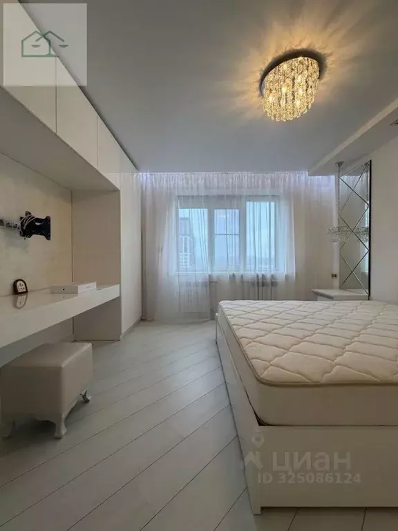 2-к кв. Воронежская область, Воронеж ул. Переверткина, 1/6 (70.0 м) - Фото 1