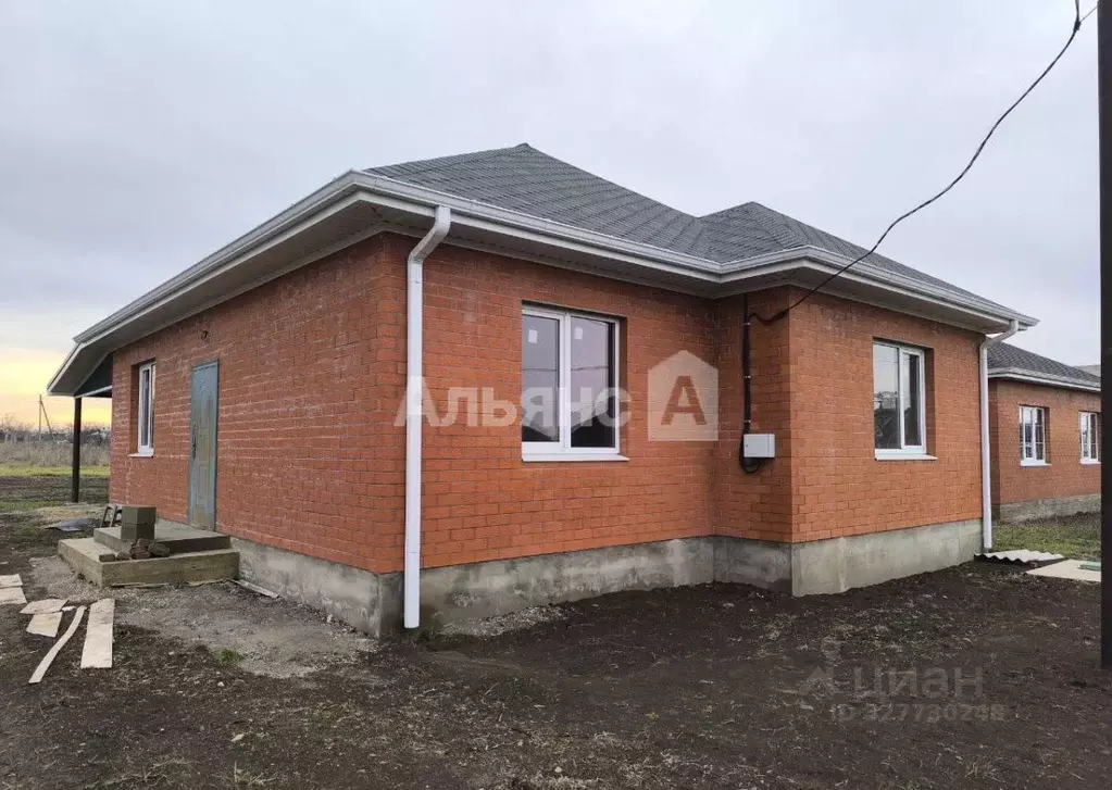 Дом в Краснодарский край, Тимашевск Индустриальный мкр, пер. 4-й ... - Фото 1