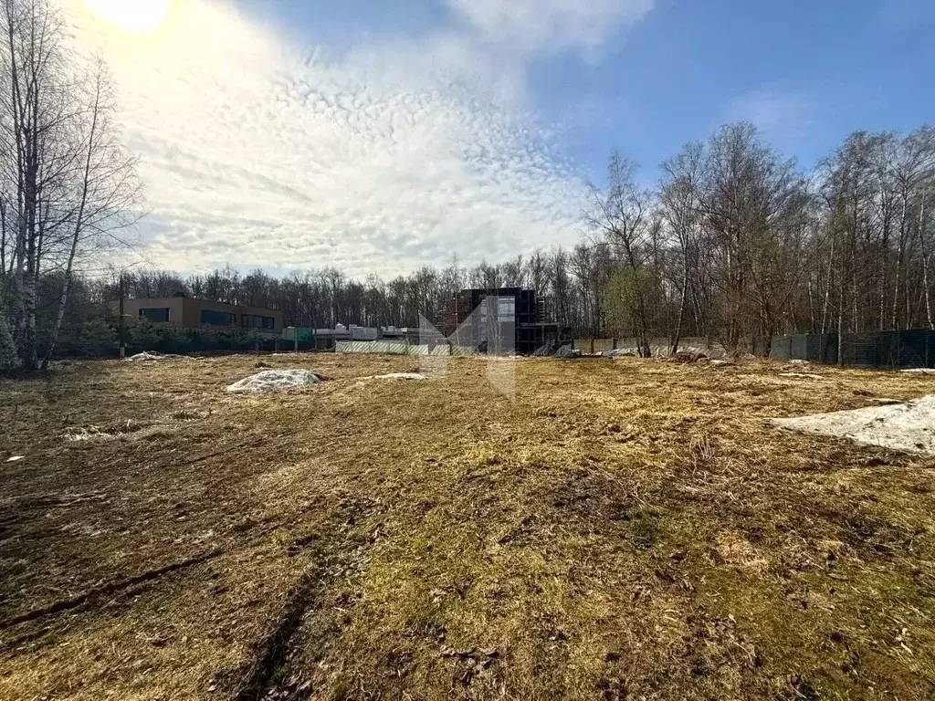 Участок в Московская область, Одинцовский городской округ, д. ... - Фото 1