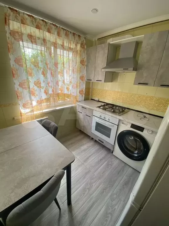 1-к. квартира, 32 м, 5/5 эт. - Фото 0