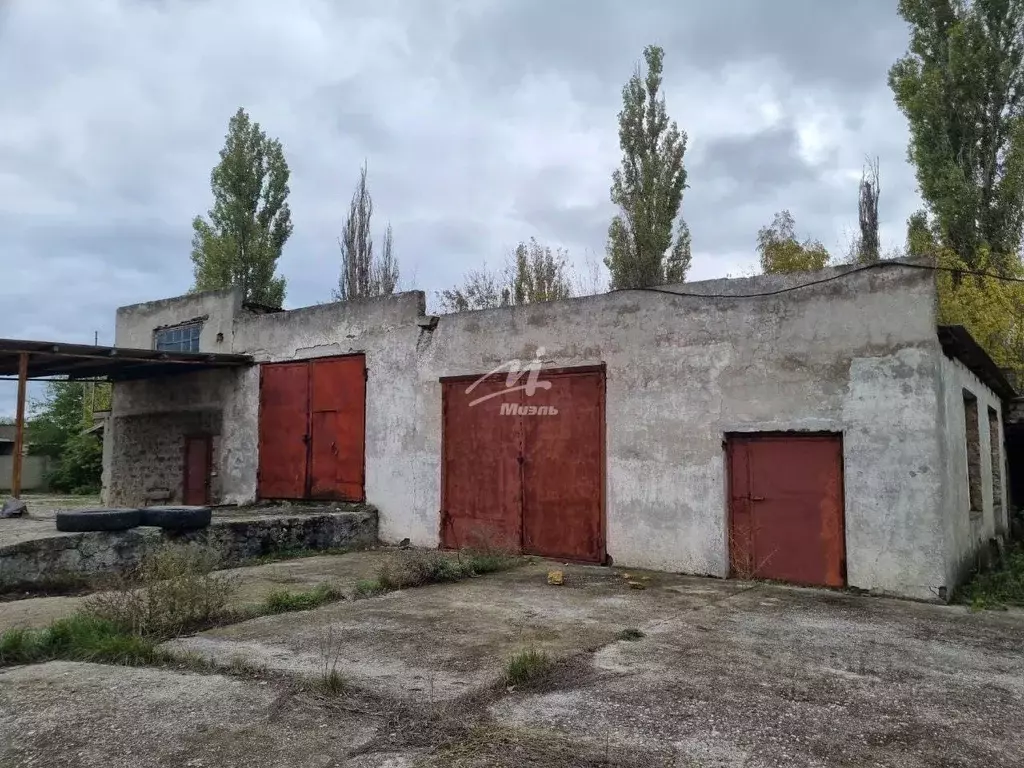 Производственное помещение в Крым, Первомайское пгт ул. Октябрьская, ... - Фото 1