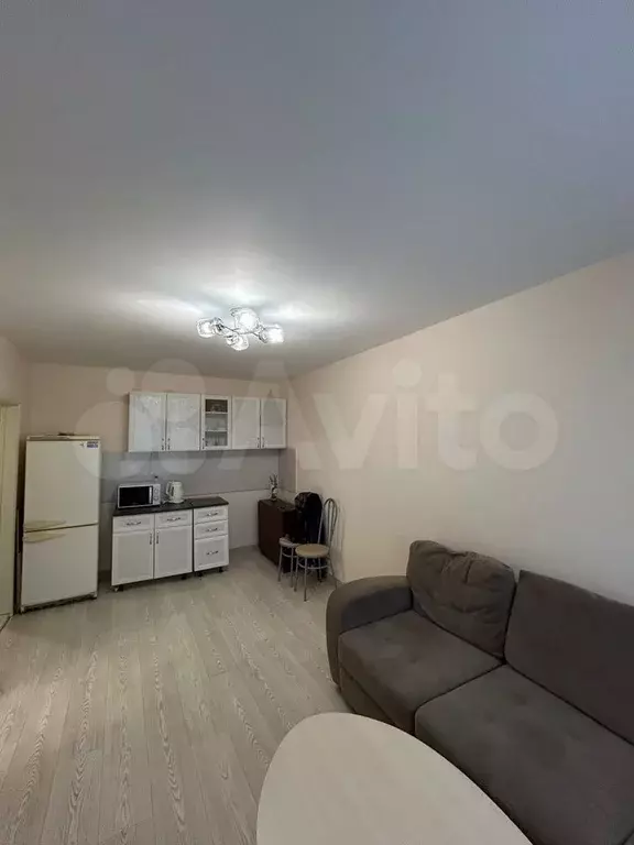 1-к. квартира, 45 м, 7/9 эт. - Фото 1