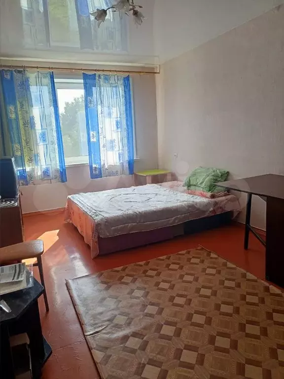 Комната 18 м в 3-к., 4/5 эт. - Фото 1