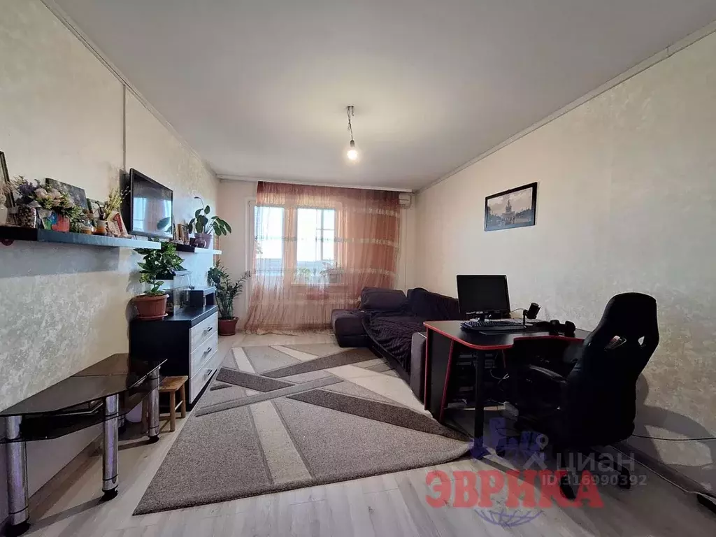 3-к кв. Краснодарский край, Крымск Надежда мкр, ул. Надежды (76.0 м) - Фото 0