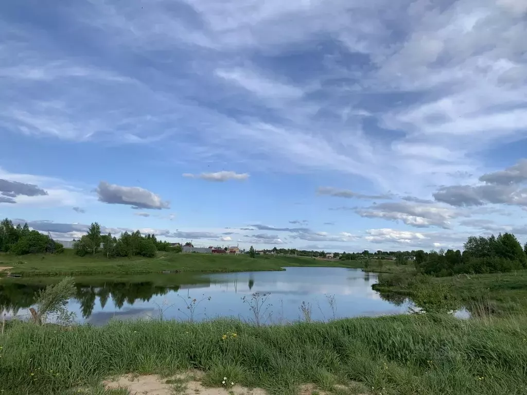 Участок в Московская область, Дмитровский городской округ, д. ... - Фото 0