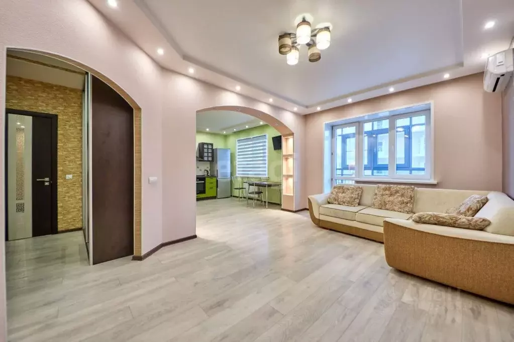 2-к кв. Хабаровский край, Хабаровск ул. Истомина, 14Б (68.0 м) - Фото 1