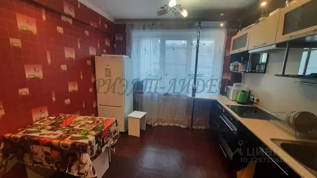 2-к кв. Алтай, Горно-Алтайск ул. Григория Чорос-Гуркина, 72 (52.2 м) - Фото 1
