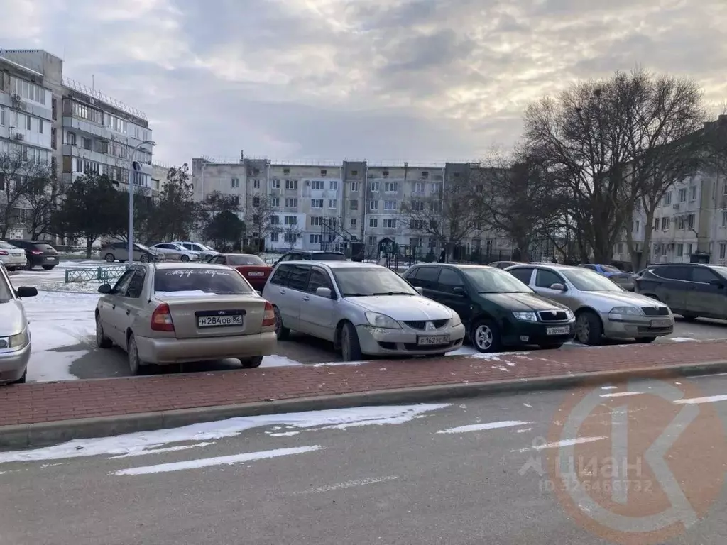 2-к кв. Крым, Сакский район, с. Уютное ул. Кирова, 4 (58.1 м) - Фото 1