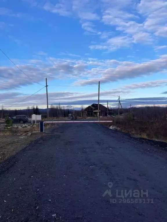 Участок в Мурманская область, Кольский район, Город Кола городское ... - Фото 1