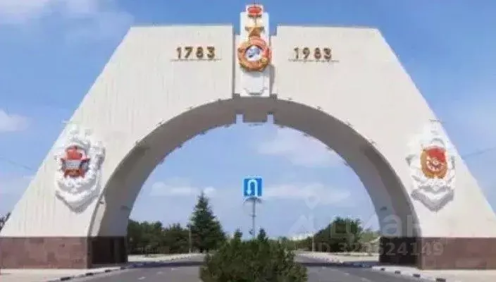 Участок в Севастополь Подводник ПКИЗ, ул. Ромашковая (10.0 сот.) - Фото 1