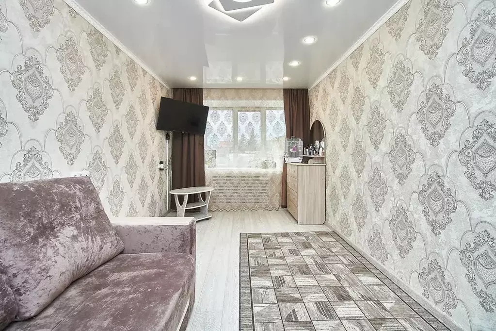 2-к кв. Тюменская область, Тюмень ул. Гастелло, 67 (45.9 м) - Фото 1