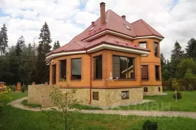 Дом в Московская область, Истра муниципальный округ, д. Новодарьино  ... - Фото 0