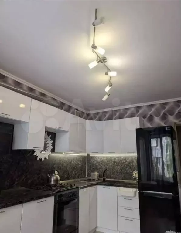 1-к. квартира, 38 м, 1/3 эт. - Фото 0