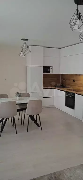 3-к. квартира, 70 м, 4/9 эт. - Фото 1