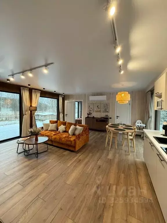 Дом в Ленинградская область, Выборгский район, Каменногорское ... - Фото 1