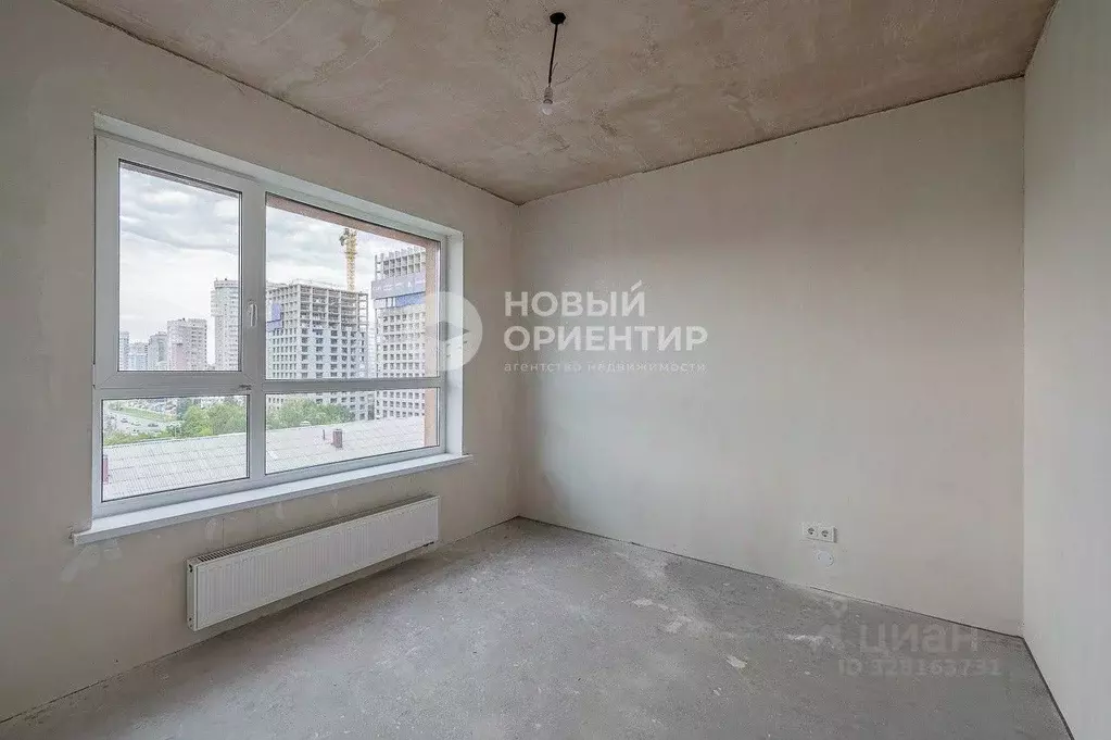 2-к кв. Свердловская область, Екатеринбург ул. Онежская, 4 (55.6 м) - Фото 2