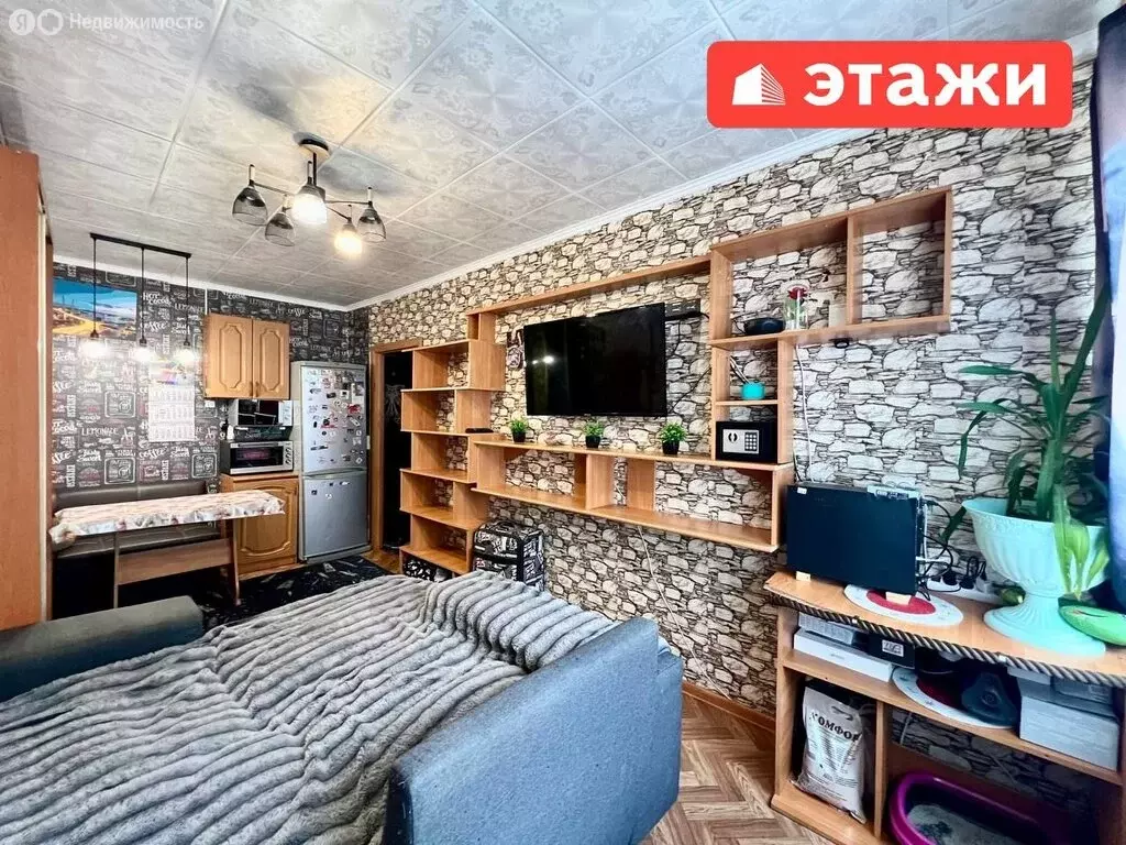 1-комнатная квартира: Артём, улица Кирова, 68/1 (29.3 м) - Фото 2