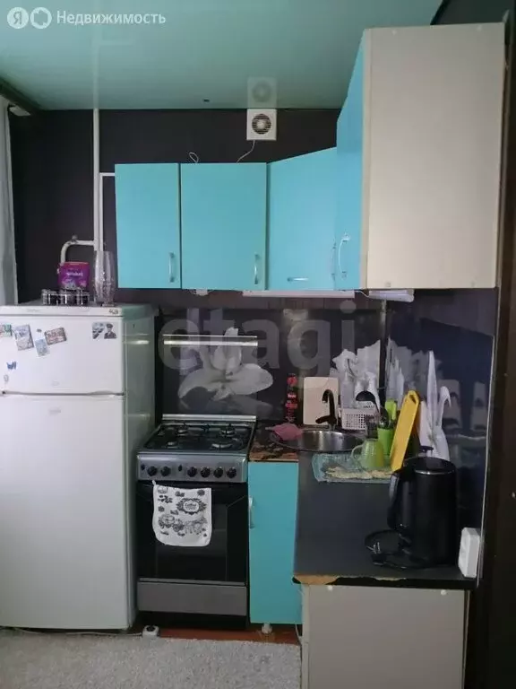 3-комнатная квартира: Челябинская область, Саткинский муниципальный ... - Фото 2