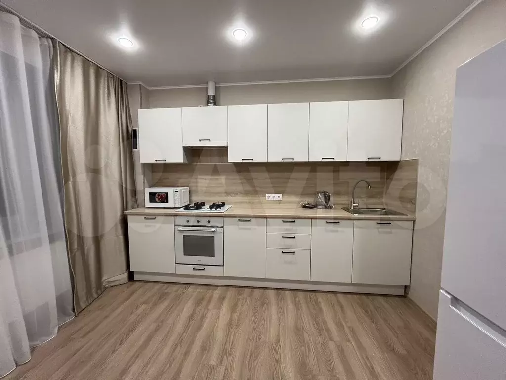 3-к. квартира, 85 м, 5/10 эт. - Фото 0