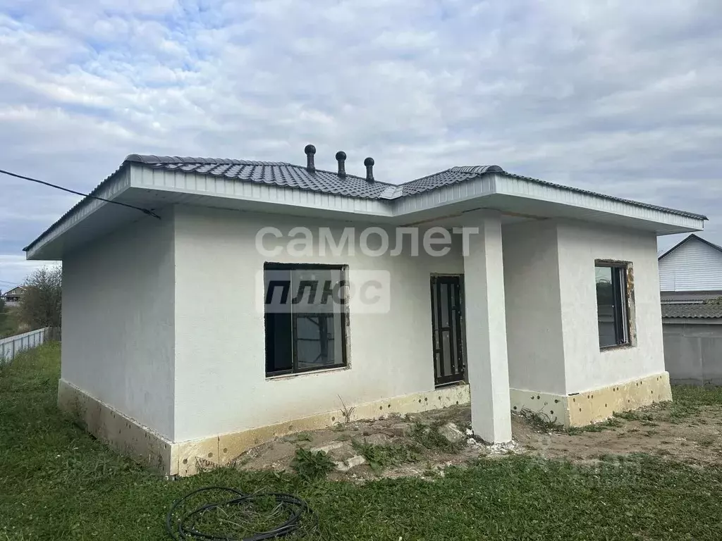 Дом в Башкортостан, с. Иглино ул. Бабушкина (100 м) - Фото 1