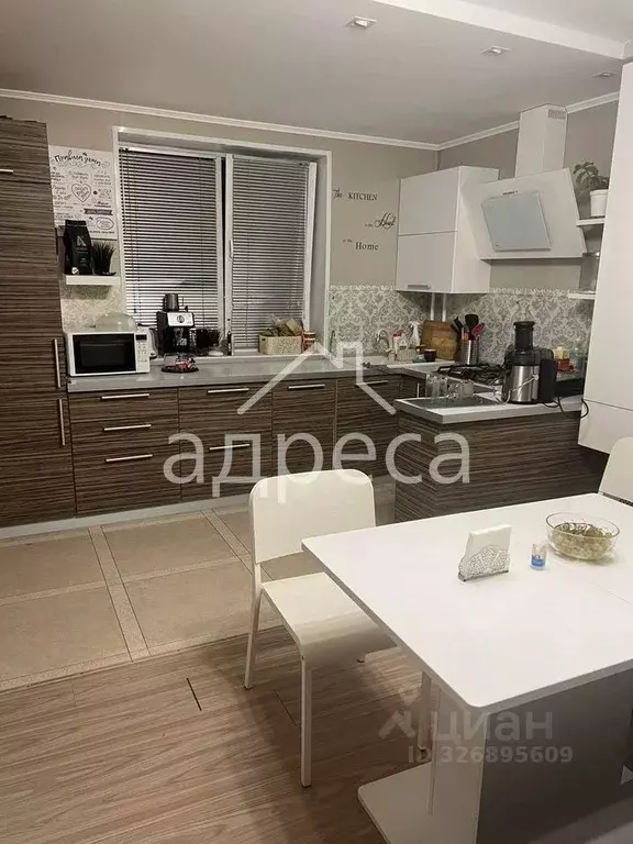 2-к кв. Самарская область, Самара Демократическая ул., 190 (66.0 м) - Фото 2