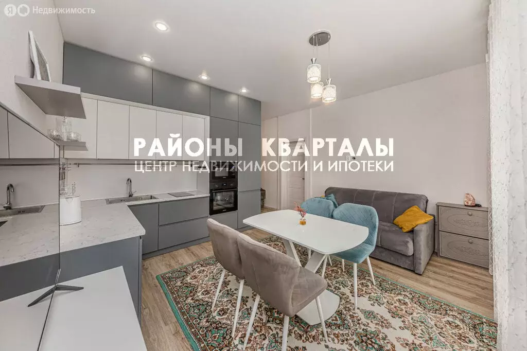 2-комнатная квартира: посёлок Западный, микрорайон Привилегия, Уютная ... - Фото 0