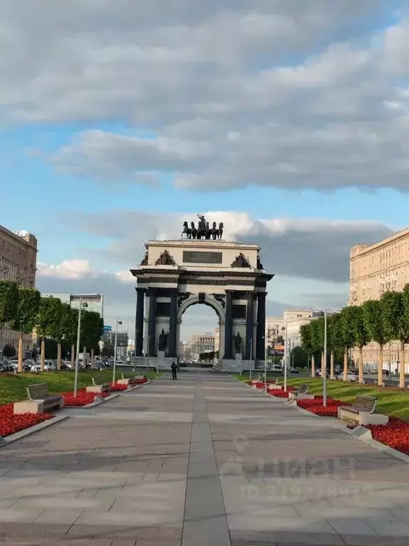 3-к кв. Москва пл. Победы, 2К2 (85.0 м) - Фото 0