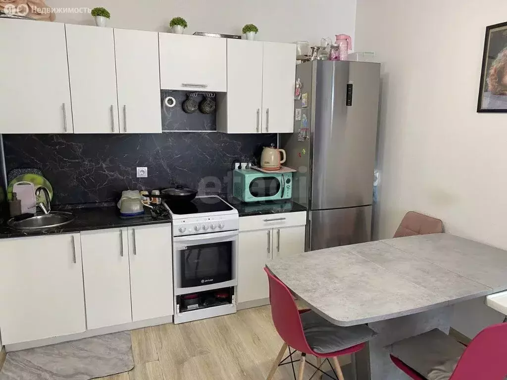 2-комнатная квартира: деревня Анкудиновка, Русская улица, 14 (67 м) - Фото 2