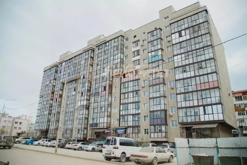 2-к кв. Саха (Якутия), Якутск ул. Севастопольская, 21/1 (52.4 м) - Фото 1