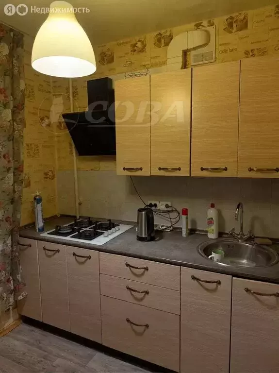 3-комнатная квартира: Тюмень, улица Энергетиков, 62 (60.7 м) - Фото 1