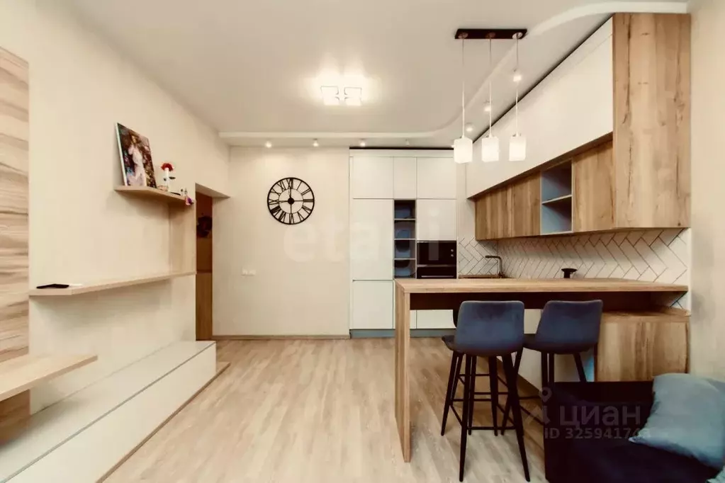 2-к кв. Тюменская область, Тюмень ул. Федюнинского, 30к6 (64.6 м) - Фото 1