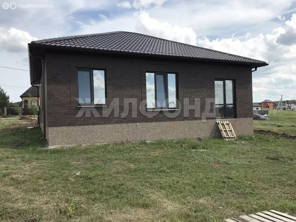 Дом в Разумное, микрорайон Разумное-71, улица Суворова (108 м) - Фото 0