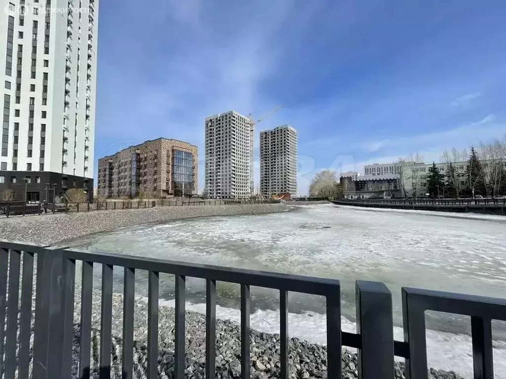 Квартира-студия: Тюмень, Новгородская улица, 20 (29 м) - Фото 1