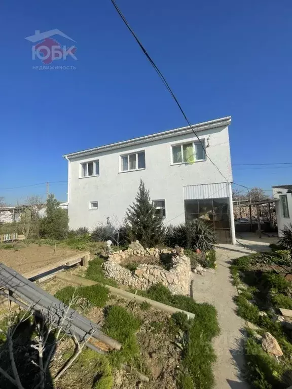 Дом в Крым, Сакский район, Штормовское с/пос, с. Крыловка ул. Мира ... - Фото 2