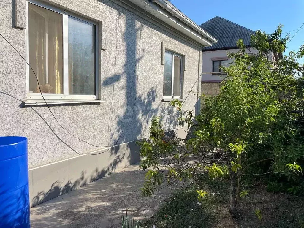 Дом в Крым, Симферополь ул. Мемета Аппазова, 42 (100 м) - Фото 0