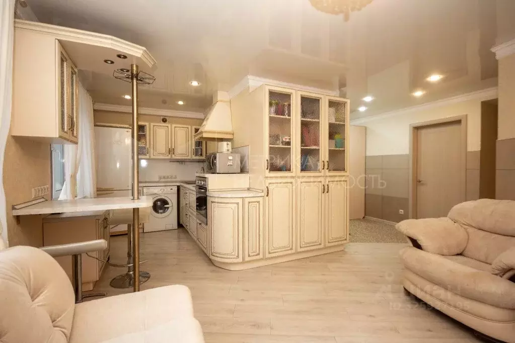 2-к кв. Тюменская область, Тюмень Кольский пер., 1 (58.9 м) - Фото 1