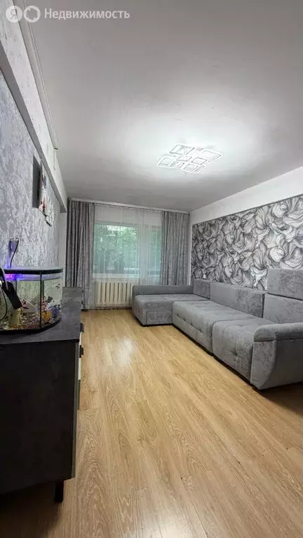 3-комнатная квартира: Иркутск, улица Академика Образцова, 17 (59 м) - Фото 1
