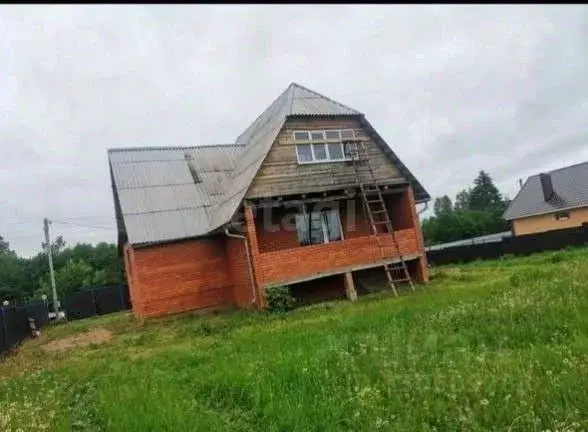 Дом в Калужская область, Бабынинский муниципальный округ, с. Бабынино ... - Фото 1