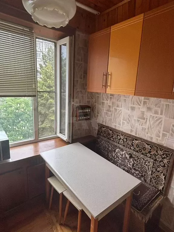 2-к. квартира, 43 м, 5/5 эт. - Фото 1