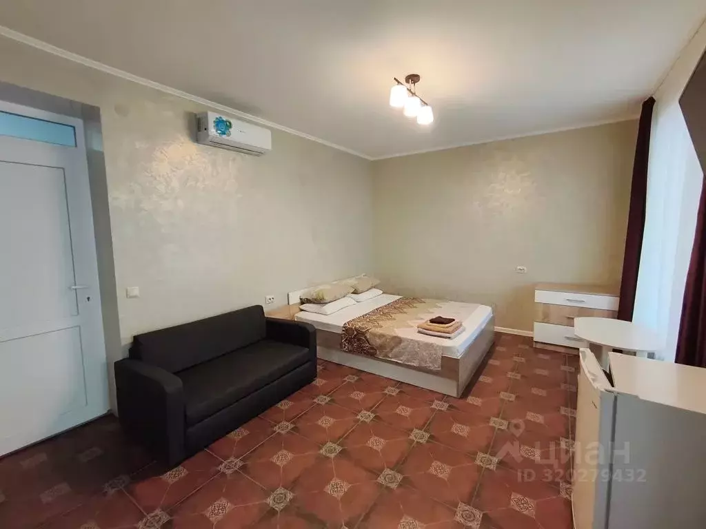 Комната Крым, Сакский район, Штормовское с/пос, с. Поповка ул. ... - Фото 1