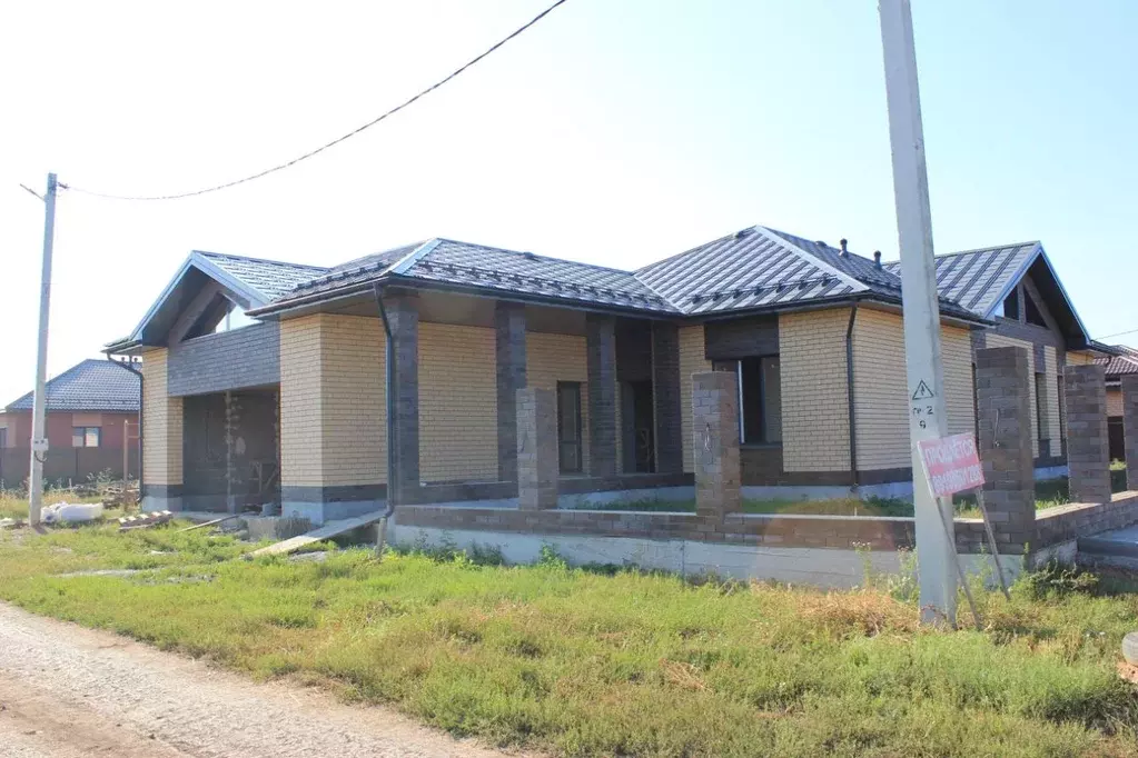 Коттедж в Оренбургская область, Оренбургский район, с. Ивановка ул. ... - Фото 1