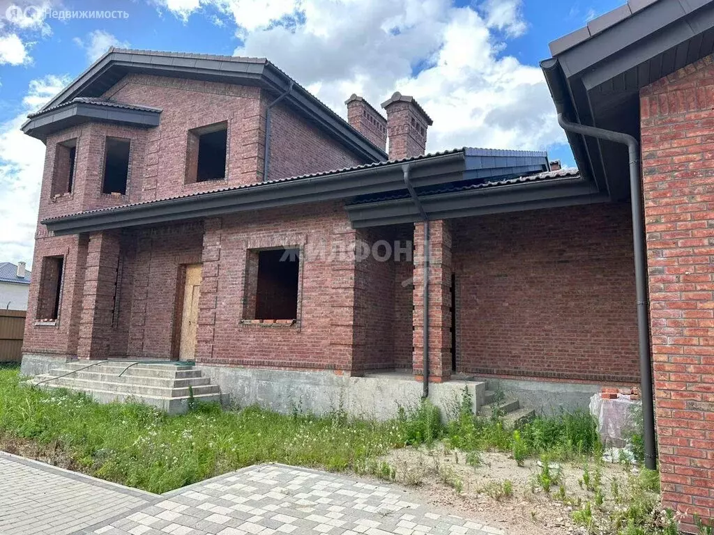 Дом в Краснодар, улица Константина Гондаря (304.7 м) - Фото 1