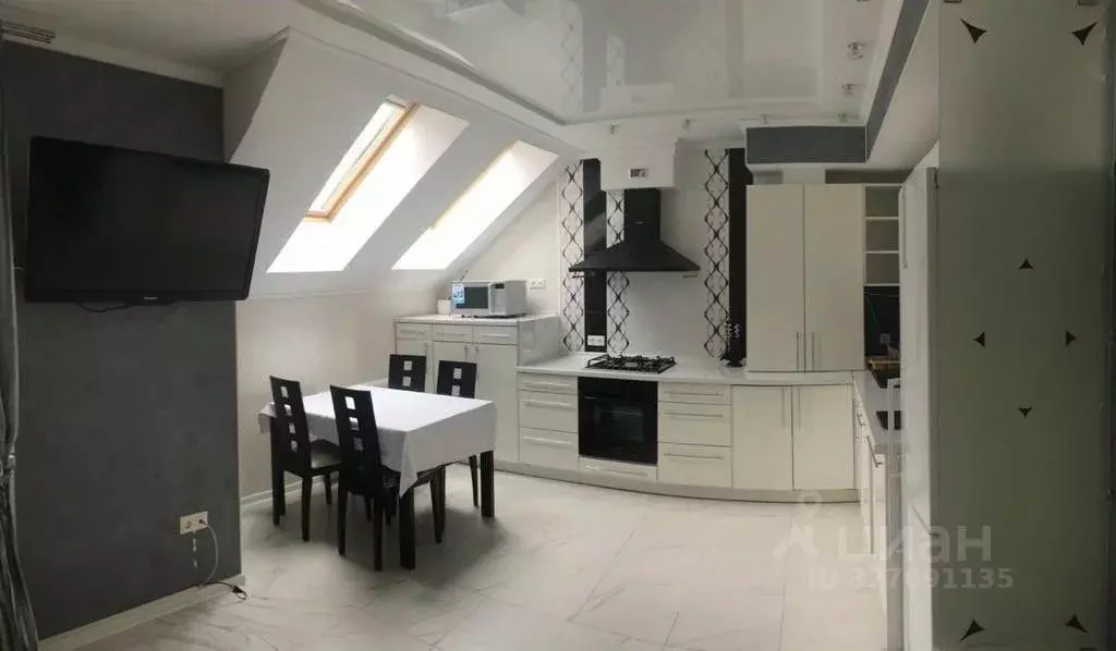 2-к кв. Калининградская область, Пионерский ул. Рензаева (61.5 м) - Фото 1