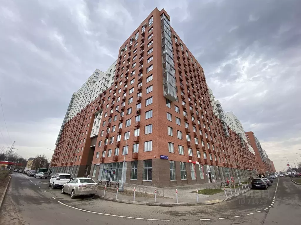 3-к кв. Московская область, Люберцы городской округ, Томилино пгт, ... - Фото 0