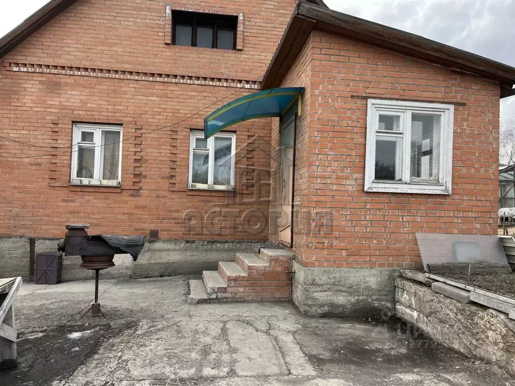 Дом в Красноярский край, Красноярск Бадалыкская ул., 64 (30 м) - Фото 2