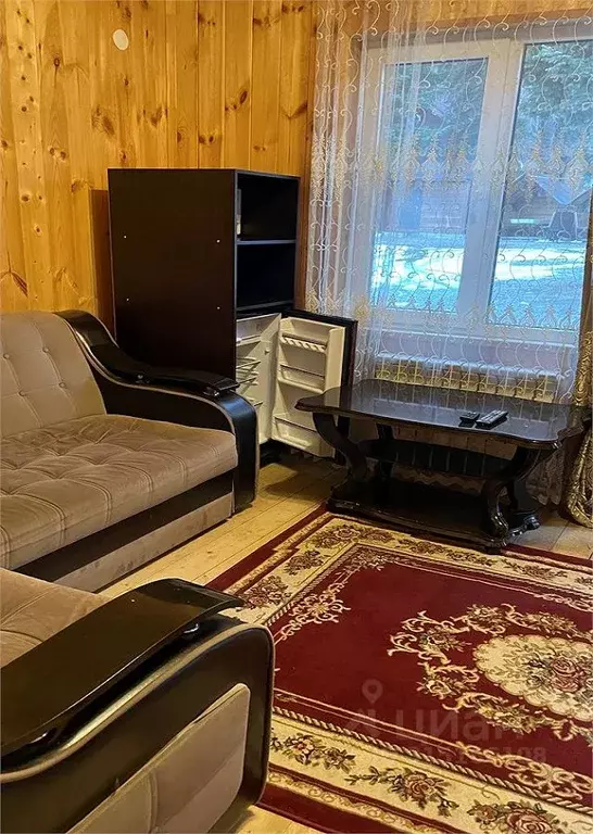 Дом в Карачаево-Черкесия, Зеленчукский район, с. Архыз ул. Банковская, ... - Фото 1