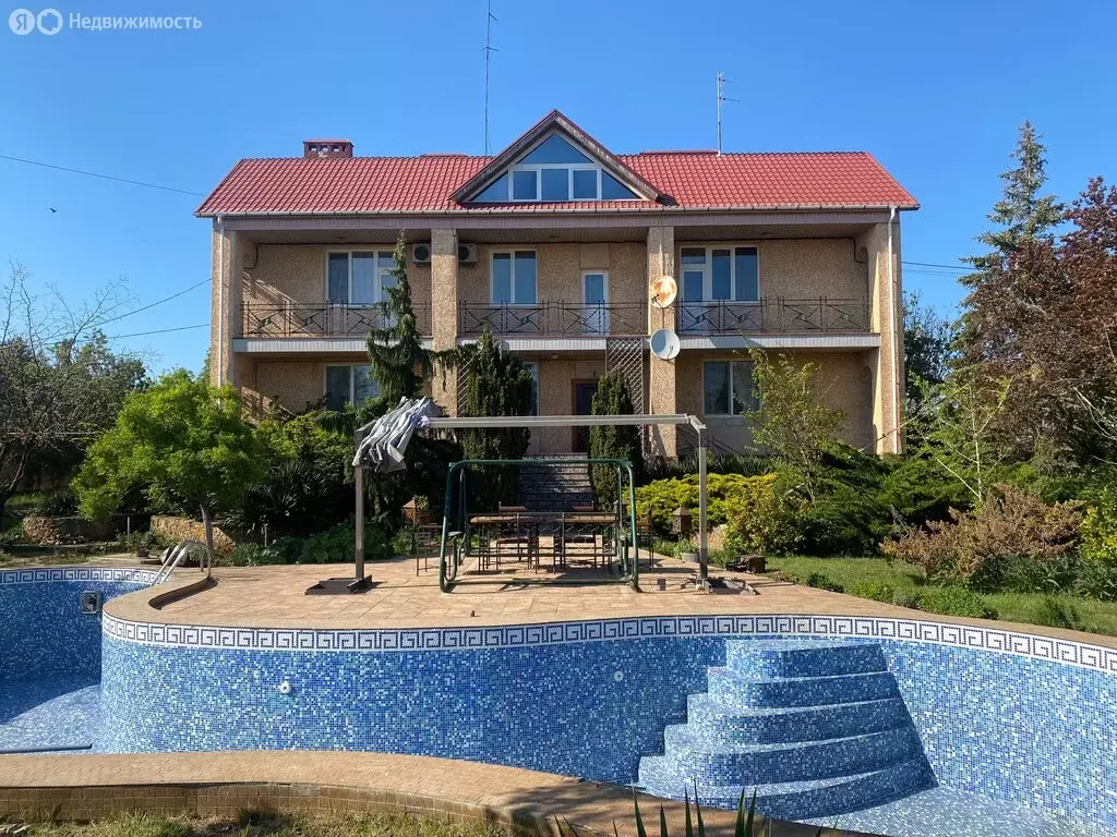 Дом в село Уютное, улица Отар-Мойнак, 53 (850 м) - Фото 1